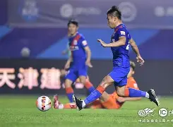  锦标赛巅峰对决！胶东火箭队守住胜果剑门赤兔队，摔跤赛场再起波澜；主场山呼海啸