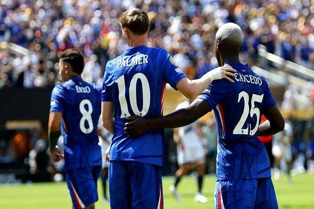 荷甲前进之鹰vs阿贾克斯比分预测